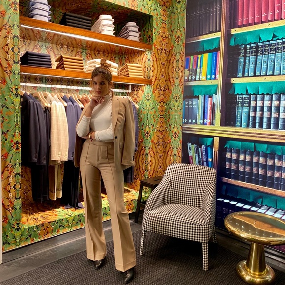 Meet your Posher, Samantha - Picture 5 of 5